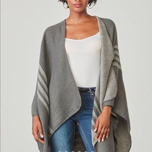 BB Dakota Charcoal Poncho